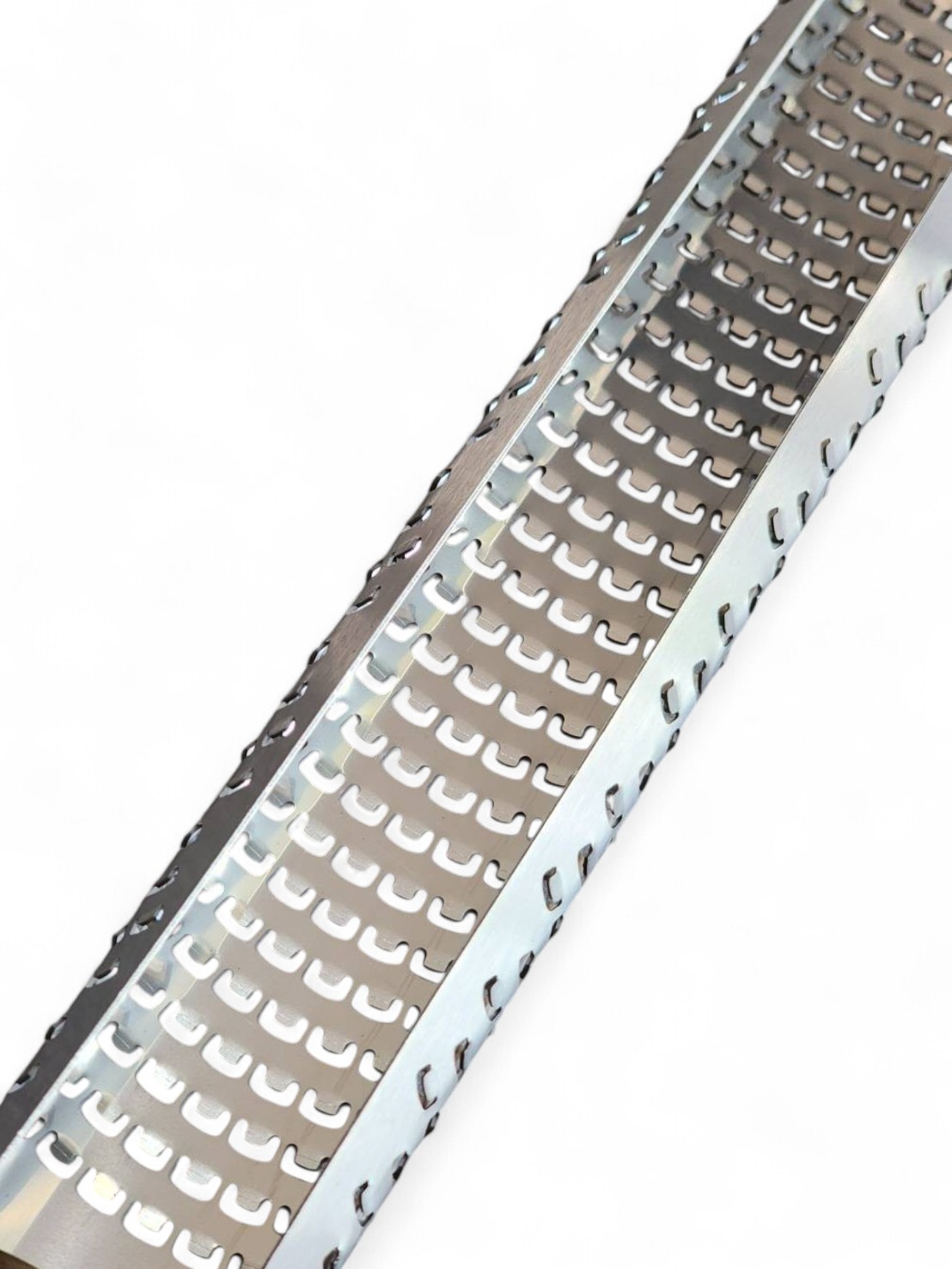 MICROPLANE PREMIUM CLASSIC SERIES ZESTER CHEESE GRATER (Black) - Image 8